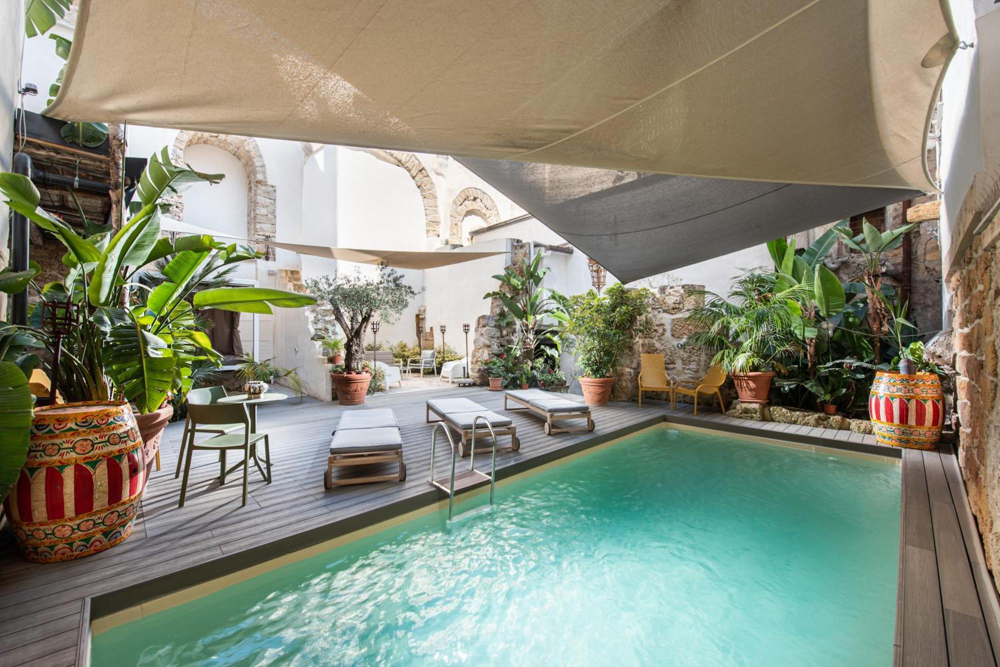 Hotel Porta Di Castro Boutique & Pool 3*